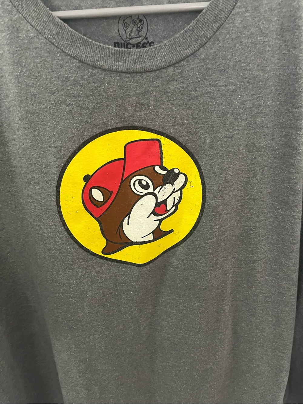 Buc-ee's t-shirt - Picture 8 of 10